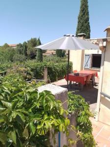 Appartement Maison de charme avec vue sur la vallee de la Ceze 40 Chemin des Malins 30200 Saint-Gervais Languedoc-Roussillon