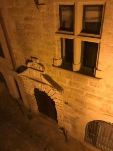 Maison de Roche - Uzès Centre historique La Fenestrelle