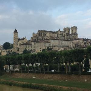 Maison de rue: Auch