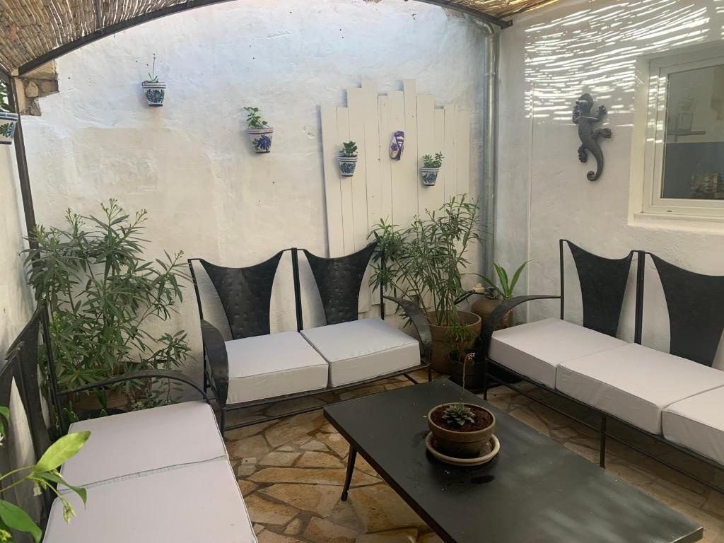 Appartement Maison de village provençal 9 Rue du Rhône 30300 Vallabrègues