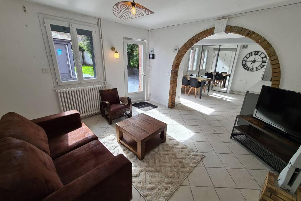 Appartement Maison de ville avec gd terrasse sans vis-à-vis 44 Rue Sadi Carnot 76240 Le Mesnil-Esnard