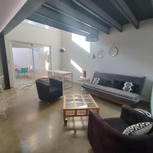 Maison duplex avec terrasse proche de la gare SNCF