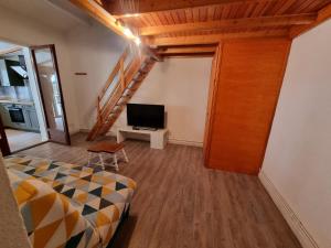 Maison en bord de mer et parking privé gratuit.