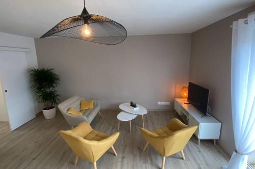 Appartement appartement maison en duplex 80m² jardin terrasse 1 11 bis Rue Henry Regnault Saint-Julien-les-Villas