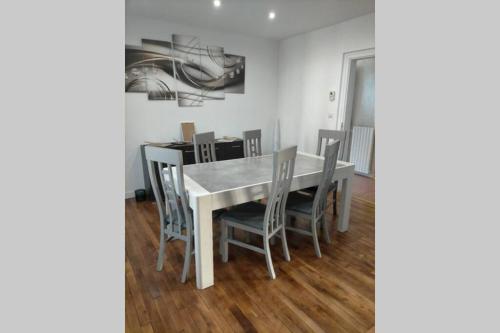 Maison entière, barbecue, calme,