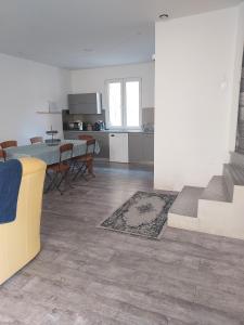 Maison entre Nîmes-Avignon-Arles