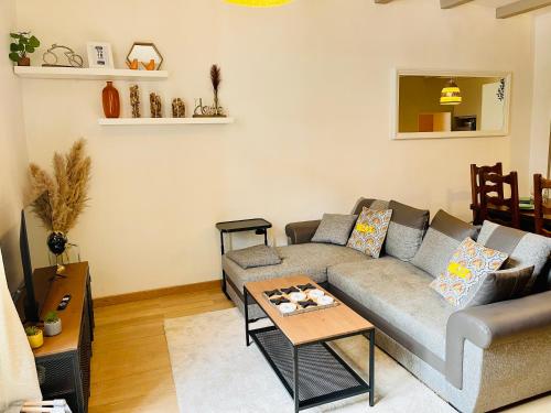 Maison Gabriel - Logement charmant au cœur de la Cité Médiévale
