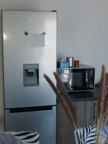 Maison neuve contemporaine parking