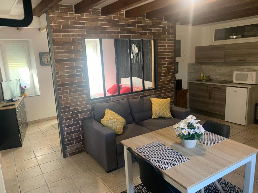 Maison neuve contemporaine parking