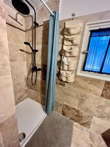 Maison provençale au calme de la campagne avec Jacuzzi