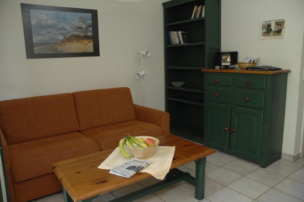 Maisonette-Ferienwohnung \ Neuklockenhäger Weg 1a, 18311 Neu Klockenhagen