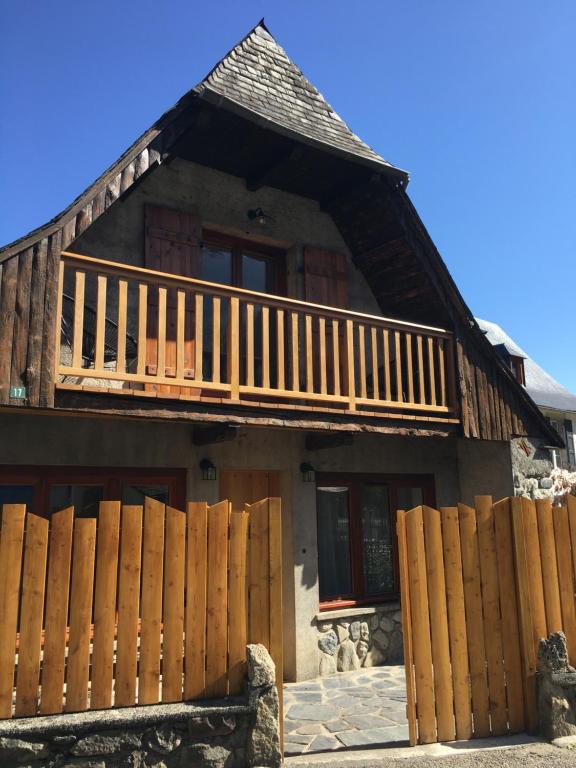 Appartement Maisonette 'La Toue' in Pyrenees National Park 19 Rue du Caillabet 65400 Arrens-Marsous