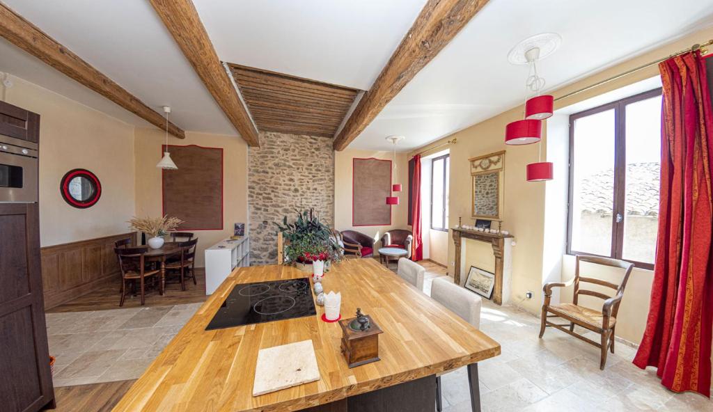 Maisonettewohnung auf 2 Etagen mit zwei Balkonen 18356 Barth