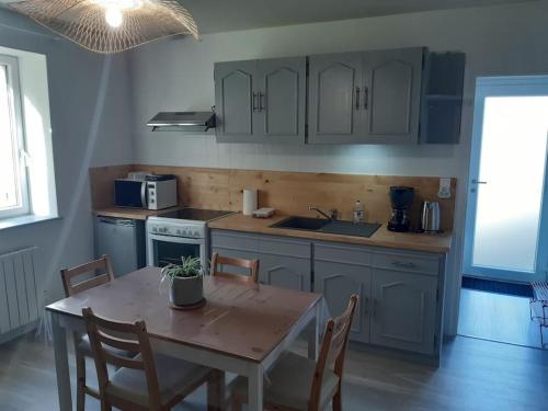 Appartement Maisonnette avec jardin 7 rue de la place 21250 Pagny-la-Ville -1
