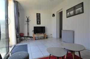 Maisonnette avec terrasse à 50m de la plage