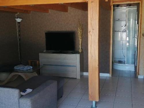 Maisonnette piscine en été
