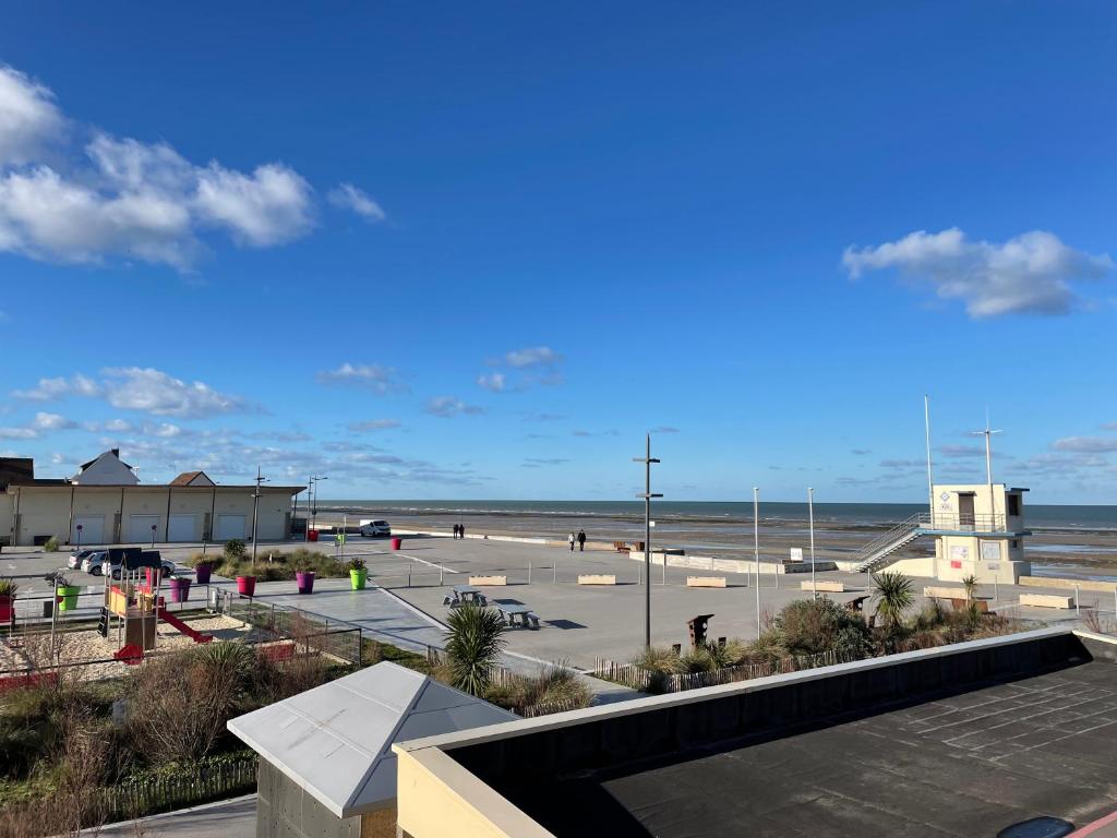 Maisonnette studio bas Suquet, 200m plages, 700m palais, au calme