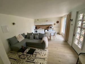 Maisonnette T2 moderne en duplex avec extérieur