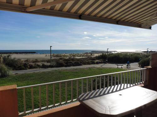 MAISONS SUR LA PLAGE Magnifique T3 mezzanine vue mer Cap d'Agde