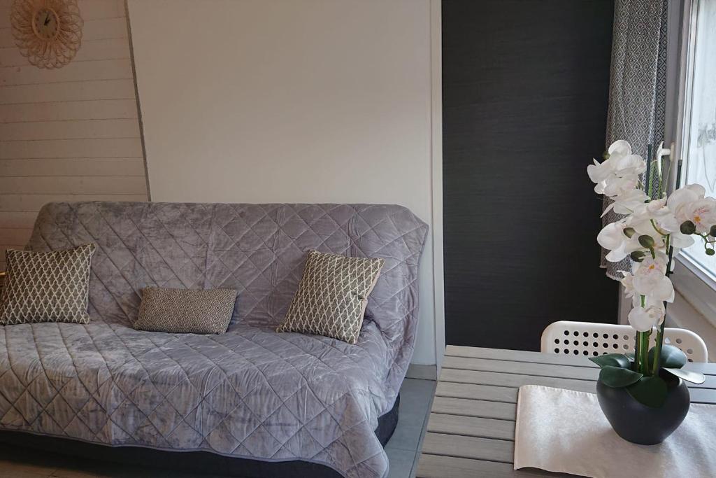 Appartement MajorBnB Deco studio near Geneva with parking D5 38 Rue d'Arve D 5 74240 Gaillard