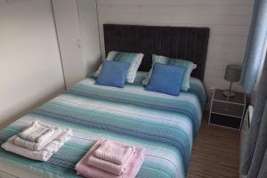MajorBnB Deco studio near Geneva with parking D5