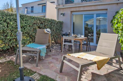 Mare location avec jardin vue mer et montagne plage et port à 2 pas