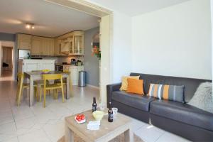 Mare location avec jardin vue mer et montagne plage et port à 2 pas