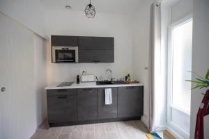 Marechal's Studio near train station & downtown