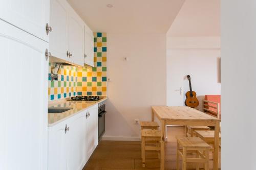 Maresia - Beachfront Peniche Apartment
