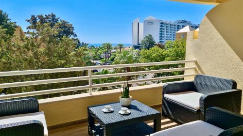 Maria Flat CleverDetails 245, Sleeps 2 adults, 2 children