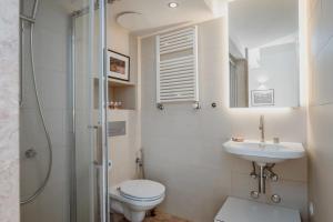 Maria Pia Luxury Apartment, Historic House Downtow
