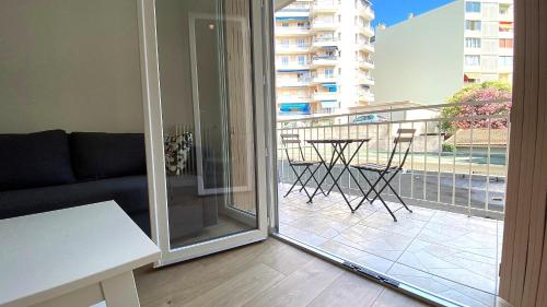 Marie Antoinette - Appartement 2 Chambres, centre ville, terrasse, moderne