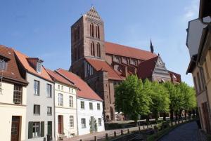 Marienkirche 1 - ABC335