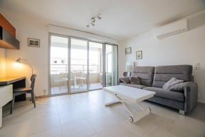 Appartement Marina Bay 40 Rue Bricka 06160 Antibes Provence-Alpes-Côte d\'Azur