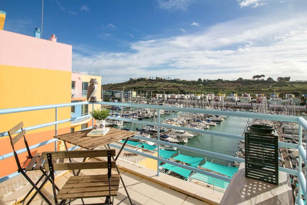 Appartement Marina Boat by Stay-ici, Algarve Holiday Rental Alameda da Orada Lote 2B 3B 8200-394 Albufeira