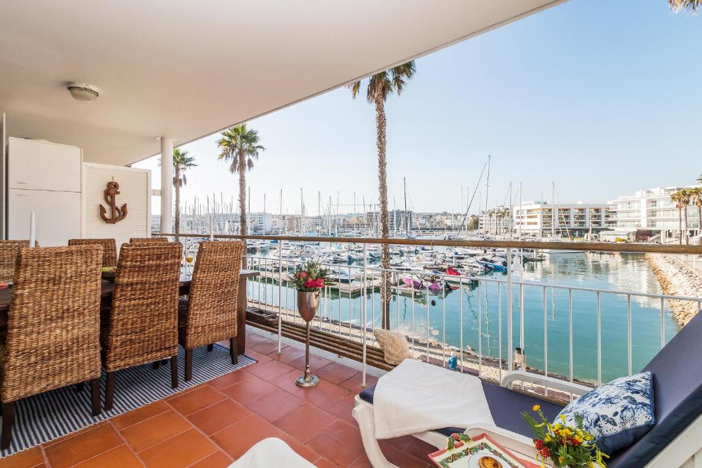 Marina Lagos by Algarve Golden Properties Marina de lagos 21, 8600-302 Lagos