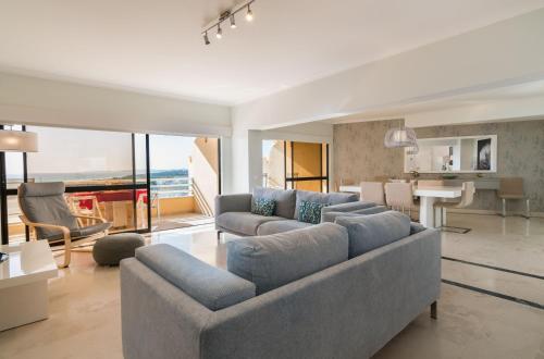 Marina Mar 'Penthouse' by SAPvillas