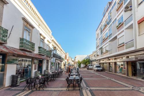 Marina Penthouse Faro Center