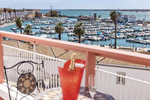 Marina Penthouse Faro Center