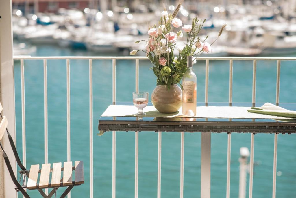 Appartement Marinca du Port de Toulon 462 Avenue de la République 83000 Toulon