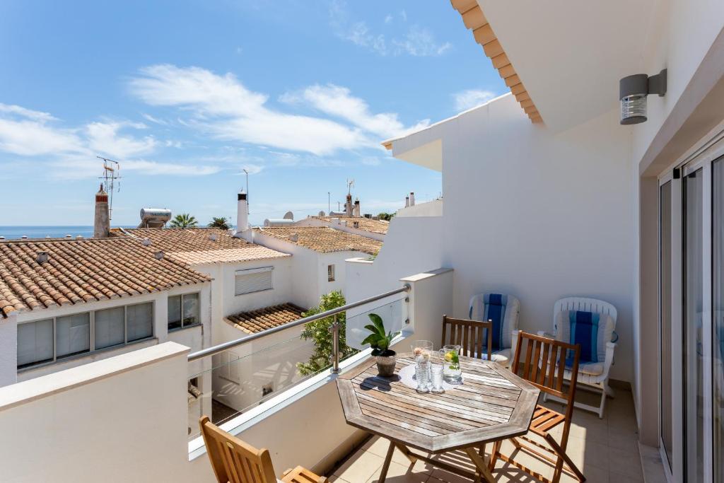 Mariners (3) - Bright and stylish apartment - 2 minute walk to the beach Rua da Praia da Luz, 8600-130 Luz