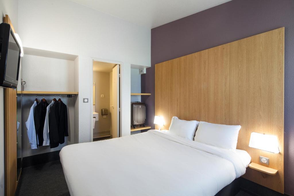 Marketplace Apartment 1