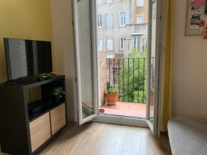 Appartement Marseille LOFT 50m2 au cœur du Cours Julien 22 Rue Bussy l'Indien 13006 Marseille Provence-Alpes-Côte d\'Azur