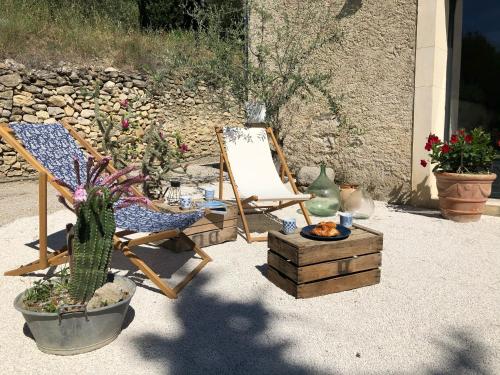 Mas provençal La Serallère au coeur des oliviers