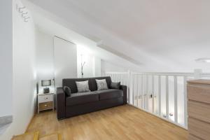 Massena Square - 1 Bdr Duplex with AC