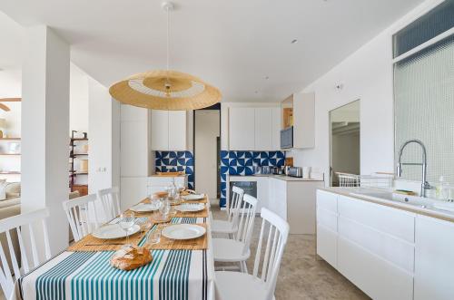 MASSILIA BLUE - Grand appartement refait à neuf avec vue sur le Vieux Port