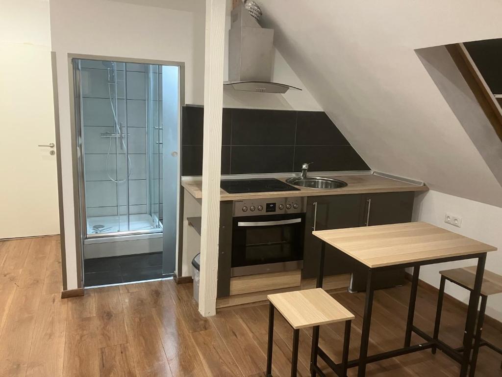 Appartement Mastros Ferienwohnung Huchenfeld Eichendorffstraße 1 75181 Pforzheim