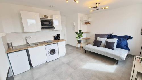MaxBnb - Studio Cozy - WiFi Fibre - 10 min à pied Gare -4-