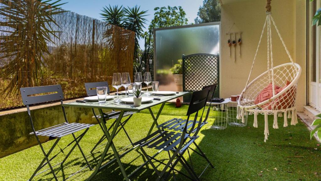 Maxbnb - T2 48m2 - Terrasse 30m2 - WiFi Fibre 737 Chemin de Forgentier, 83200 Toulon
