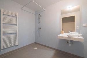 Appartement MAXIME - Appartement proche gare, arrivée 24 24 Rue chanzy 106 72000 Le Mans Pays de la Loire